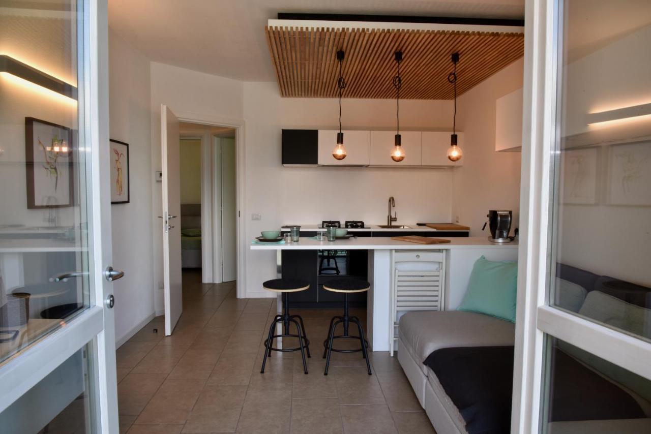 Italian Vacation Homes - La Petite Maison Du Lac Tavernola Bergamasca Luaran gambar